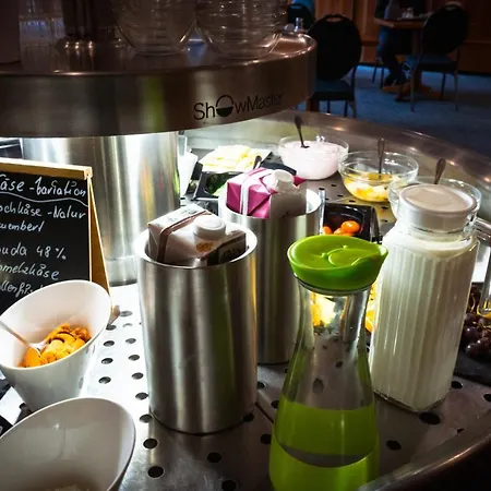 Steiger Hotel 3*